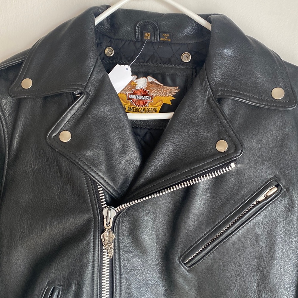 Harley Davidson Leather Jacket - Picture 2 of 7